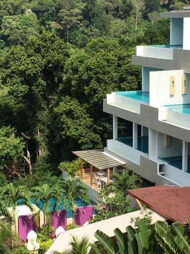 Hotel Grand Bleu Ocean View Pool Suite