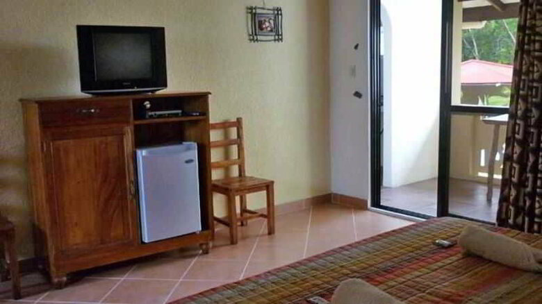Tiptop Hotel And Resort