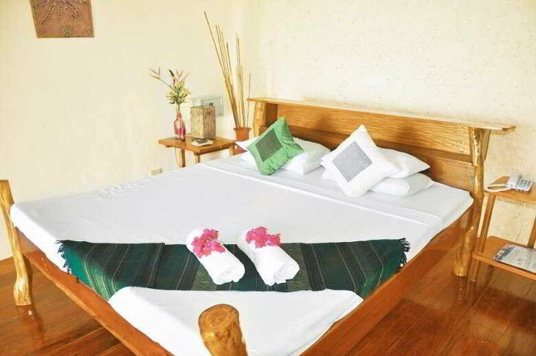 Hotel Balinghai Beach Resort