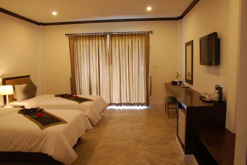 Hostal Phukamala Suite