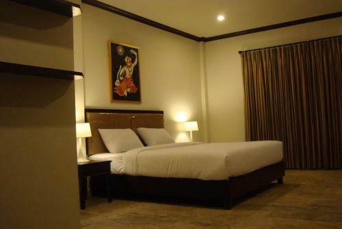 Hostal Phukamala Suite