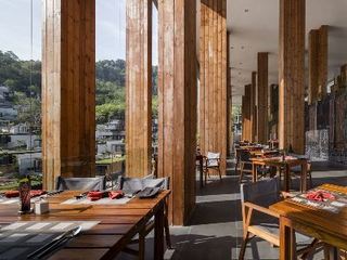 Hotel The Naka Phuket