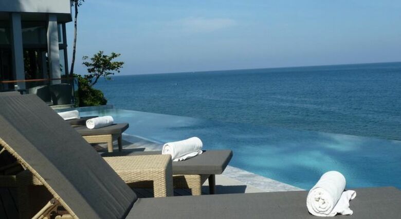 Cape Sienna Hotel & Villas