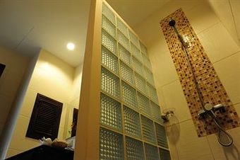 Ice Kamala Beach Hotel