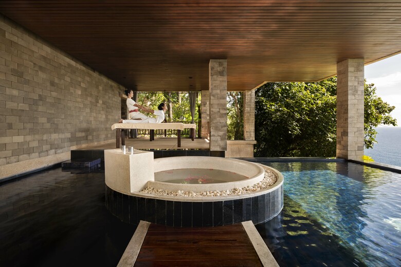 Hotel Paresa Resort Phuket