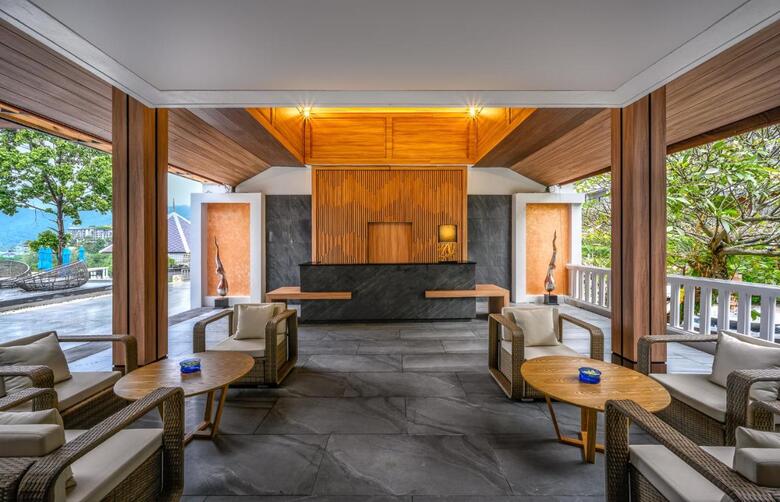 Hotel Aquamarine Resort & Villa
