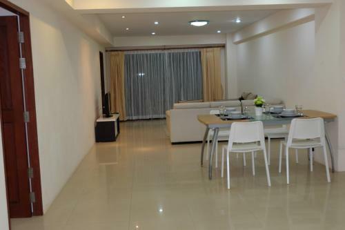 Apartamentos Rawai Seaview Condominium Phuket