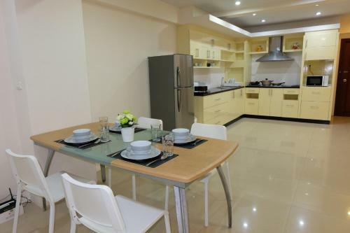 Apartamentos Rawai Seaview Condominium Phuket