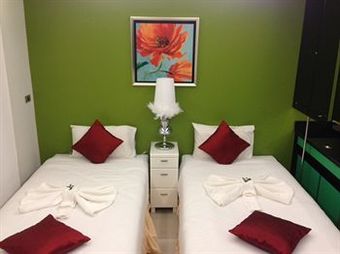 Hotel The Idol