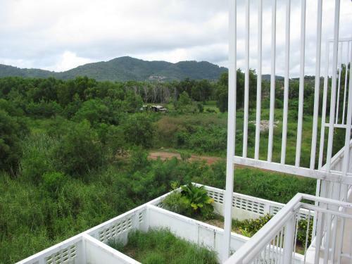 Hostal Lucky 13 Guesthouse