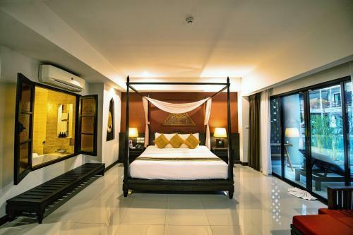 Hotel Navatara Phuket Resort