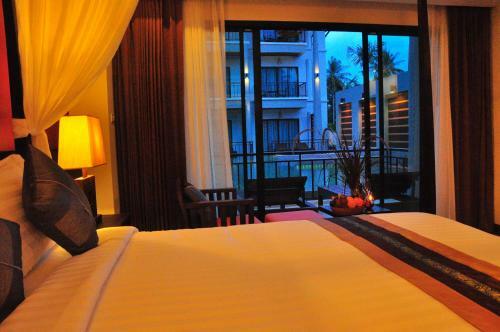 Hotel Navatara Phuket Resort