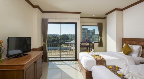 Hotel Airport Resort & Spa