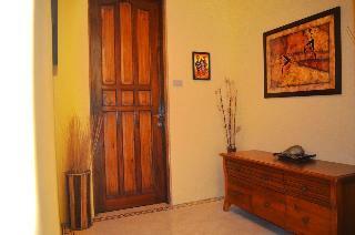 Hotel Palm Breeze Villa