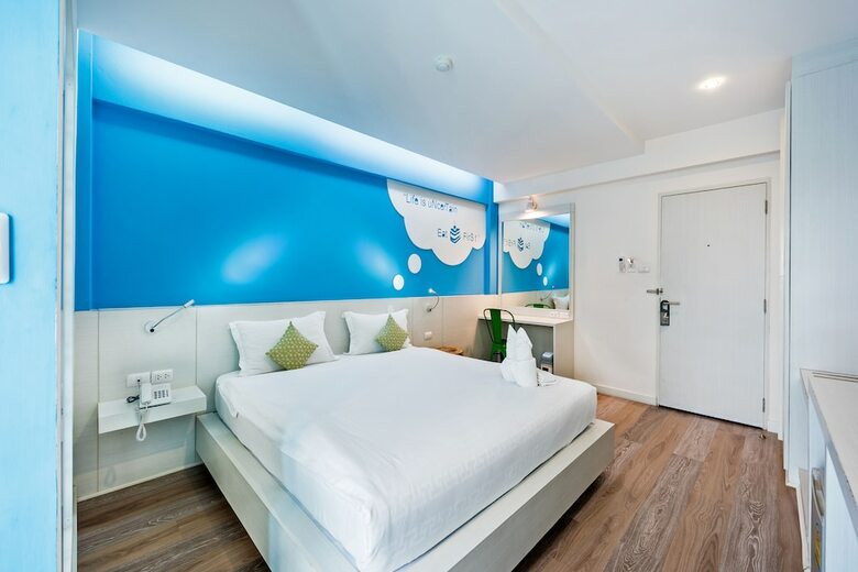 Hotel The Tint At Phuket Town
