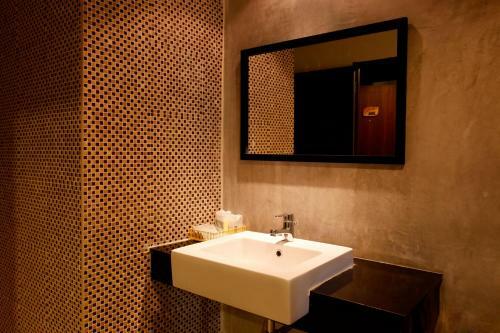 Nize Hotel