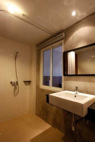 Nize Hotel
