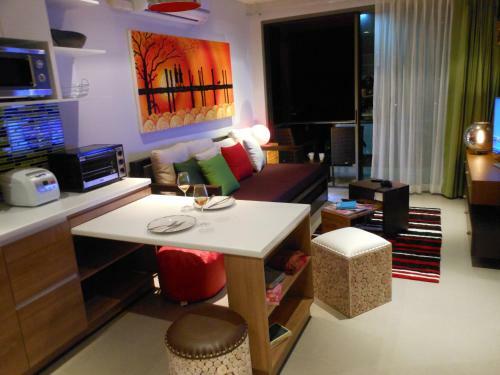 Top Floor, One-bedroom Apartment