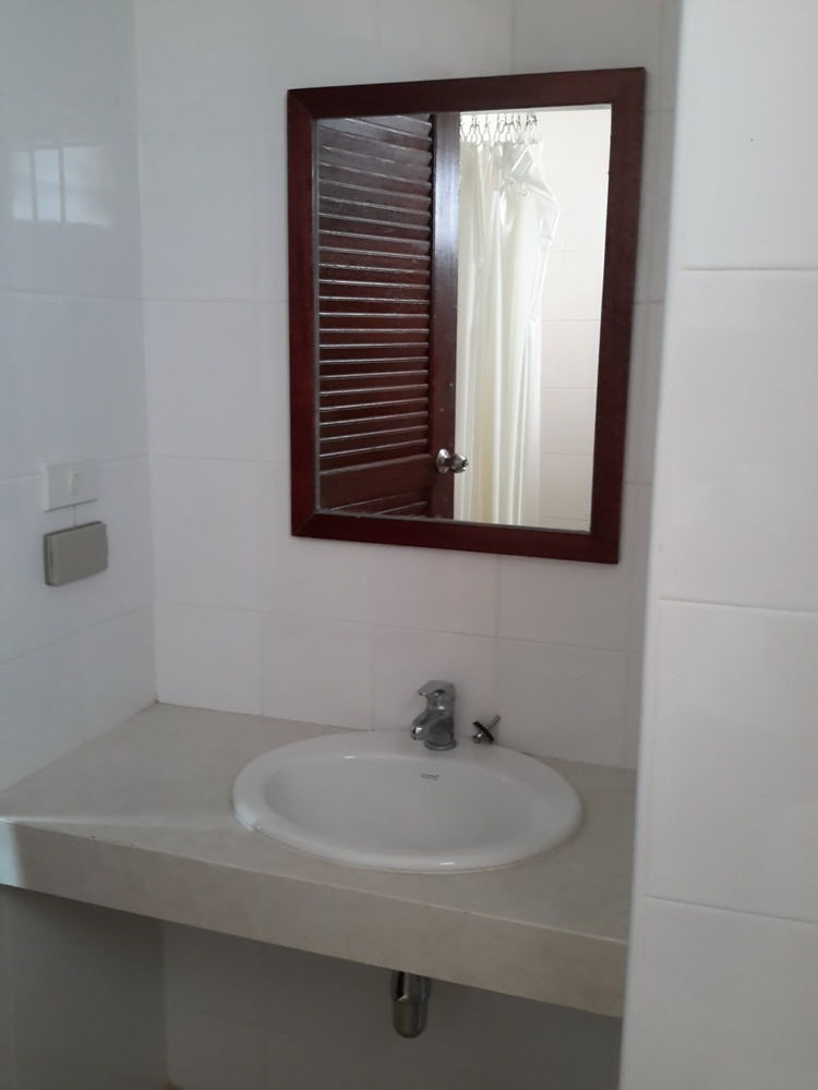 Hostal Sabaidee Residence