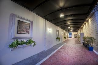 Mira Trio Hotel