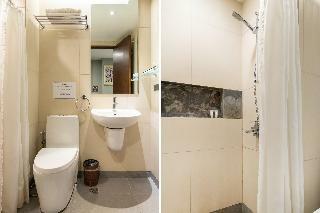 Oyo 146 Solace Hotel