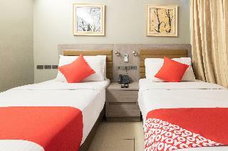Oyo 146 Solace Hotel