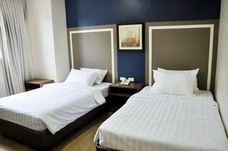 S Hotel And Residences
