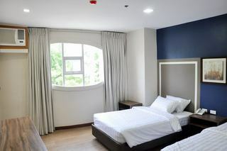S Hotel And Residences