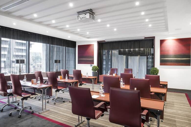 Hotel Centro Waha By Rotana