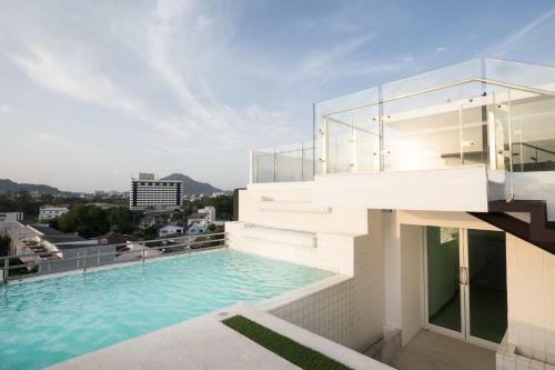 Hotel The Wide Suites