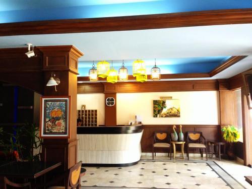 Hotel Rattana Mansion