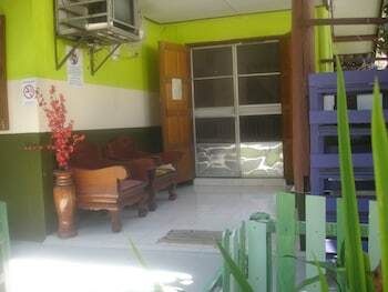 Hostal Kanravee Guesthouse
