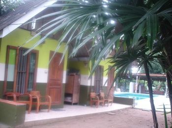 Hostal Kanravee Guesthouse