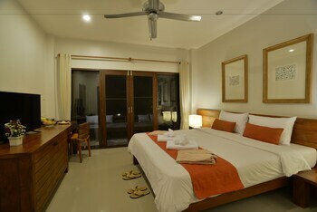 Yoma Hotel, Pai