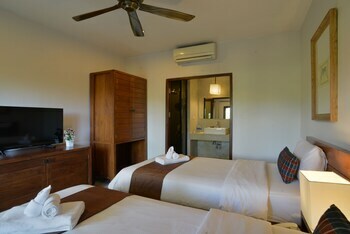 Yoma Hotel, Pai