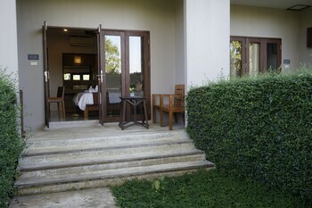 Yoma Hotel, Pai