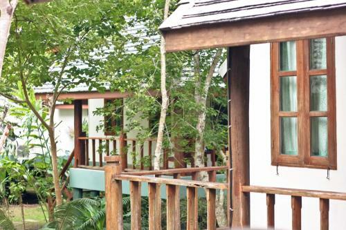 Hotel Pai Flora Resort