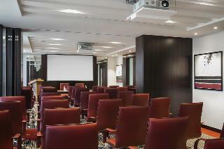 Hotel Centro Salama Jeddah By Rotana