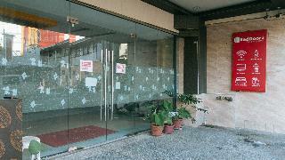 Hotel Reddoorz Plus @ Winter Benitez