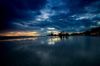 Hotel Sur Beach Resort