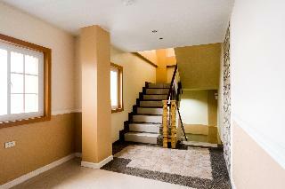 Oyo 240 Country Artist Hotel