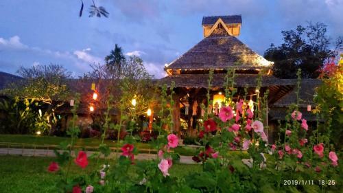 Lodge Phu Pai Art Resort