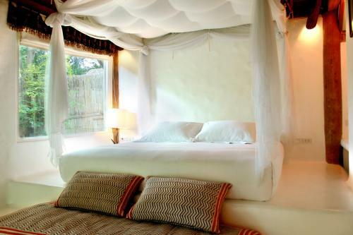 Hotel Pai Island Resort