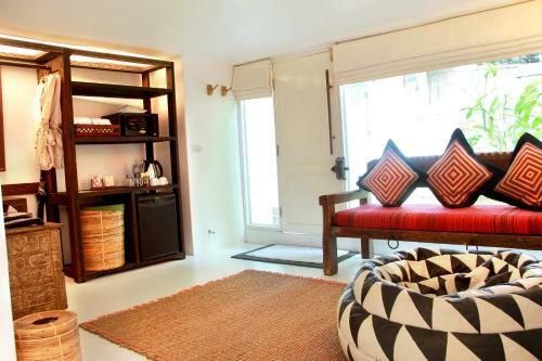 Hotel Pai Island Resort