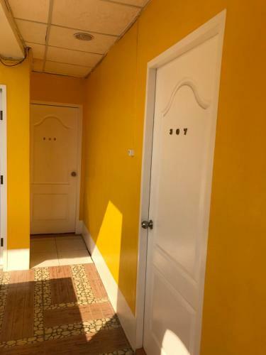 Hostal Mp House