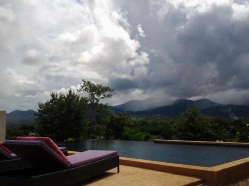 Hostal Pai Circus School And Resort