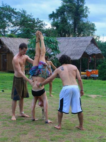 Hostal Pai Circus School And Resort