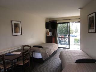 Hotel Four Seasons Motel