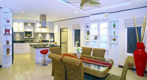 Samui Sunrise Seaview Villa