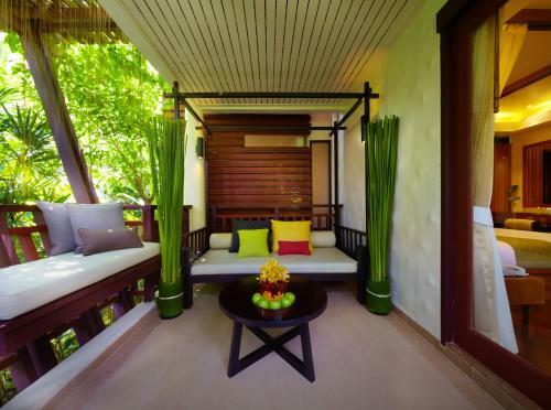Hotel Chaweng Regent Beach Resort